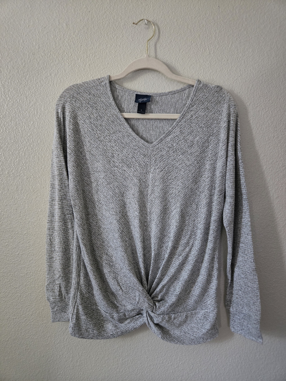 Cozy Twist-Front V-Neck Pullover Sweatshirt - Heather Gray